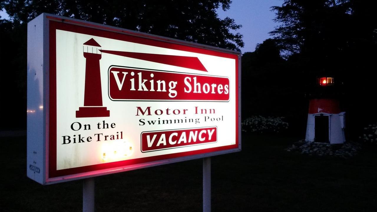 Viking Shores Motor Inn Eastham Exterior photo